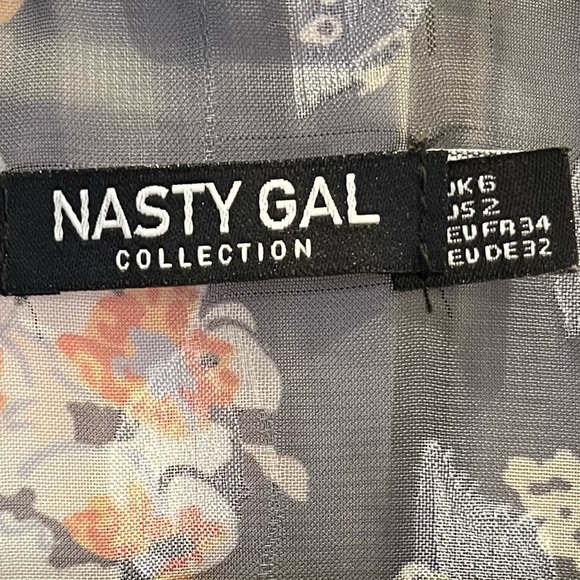 Nasty Gal Floral Chiffon Lace Up Blouse - Women’s Size 2 - Picture 7 of 7